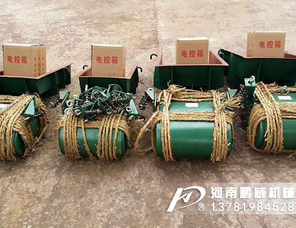 電磁振動(dòng)給料機(jī)與圓盤(pán)給料機(jī)比較