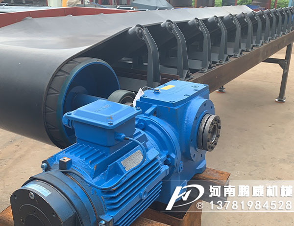 根據(jù)物料特性如何正確選擇輸送機(jī)？